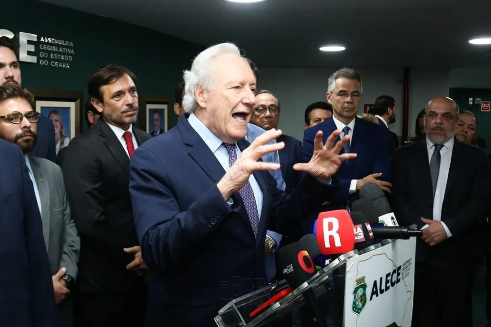 Coletiva de Imprensa