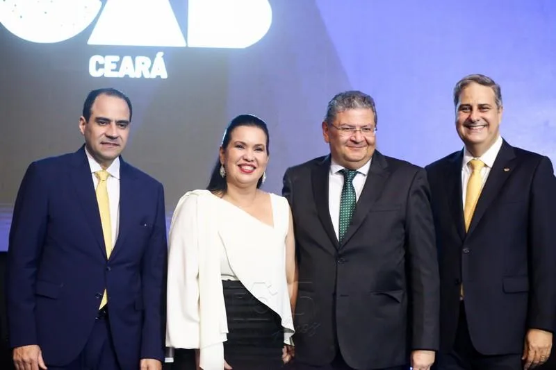 Beto Simonetti, Christiane e Hélio Leitão e Erinaldo Dantas