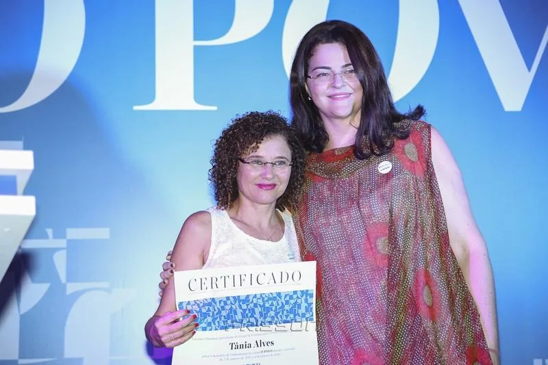 Tânia Alves e Luciana Dummar