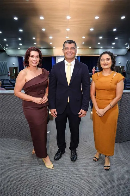 Cirlane Masciel, Rondinelly Coelho e Arianny Moura
