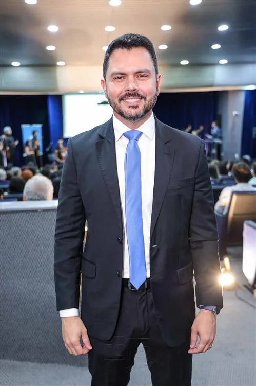Felipe Teixeira