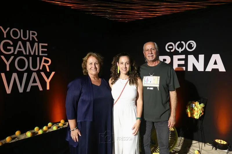 Annette, Sasha Reeves e Marcos Castro