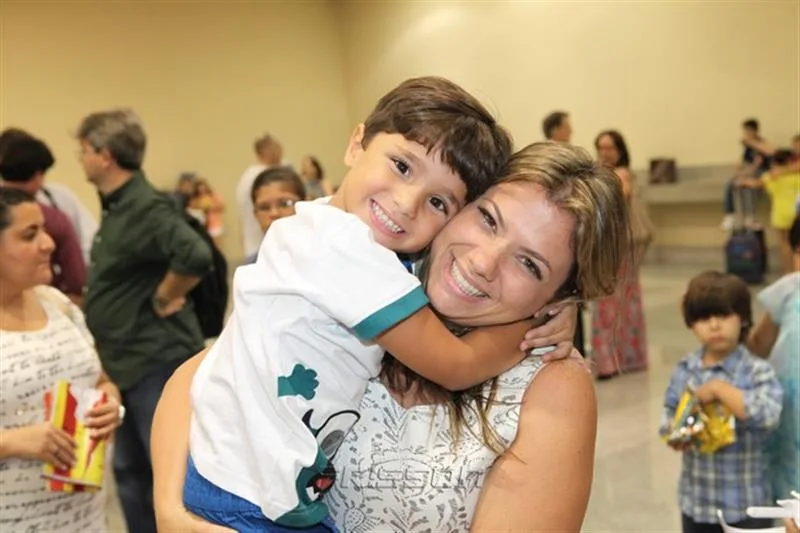 Deusmar Neto e Vanessa Queirós