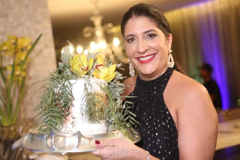 Elisa Oliveira