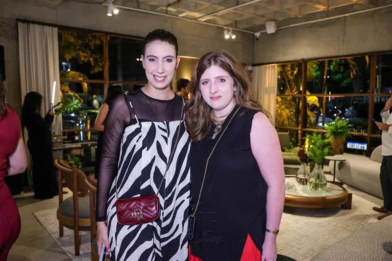 Amanda Rodrigues e Vitoria Petri
