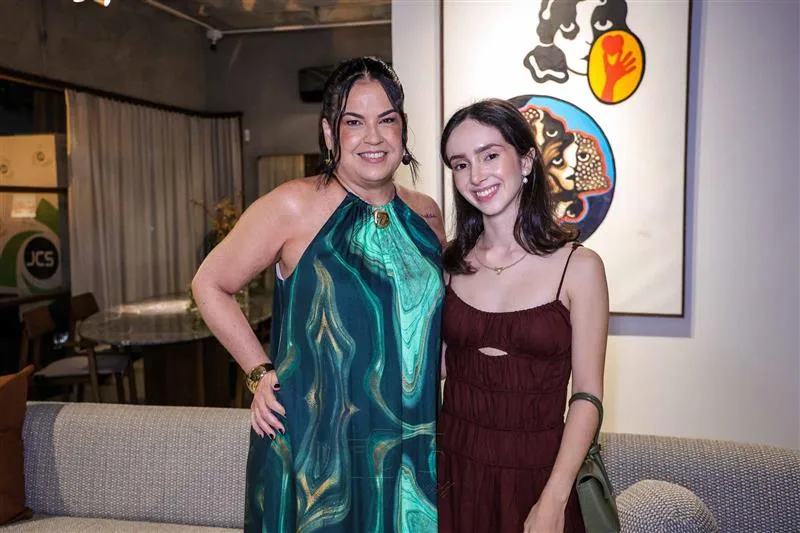 Denise Cabral e Leticia Cidrão