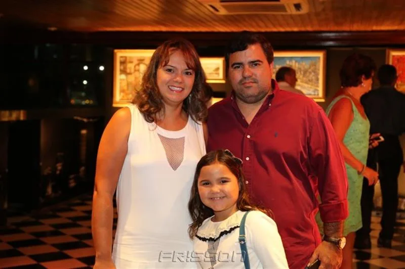 Andrea, Larissa e Flávio Timbó