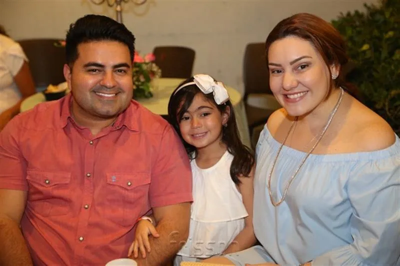 Bruno e Nicole Almeida