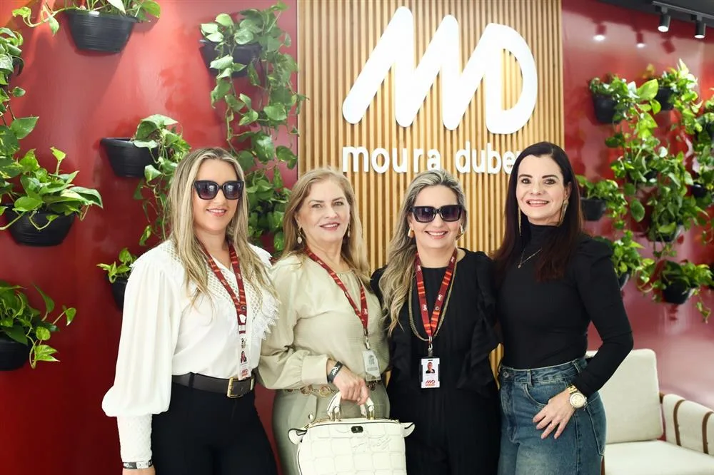 Cláudia Monte, Regina Carvalho, Camila Fuzari e Roberta Soares
