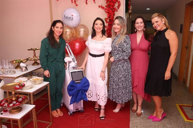 Caroline Ximenes, Lia Albuquerque, Marília Viana, Raquel Sucupira e Natália Varela