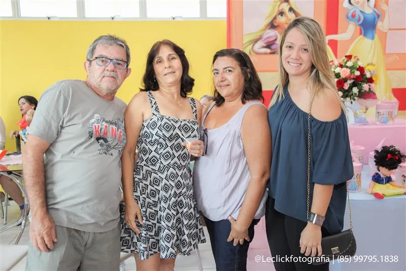 Assis, Maria José, Ana e Samya Guimarães
