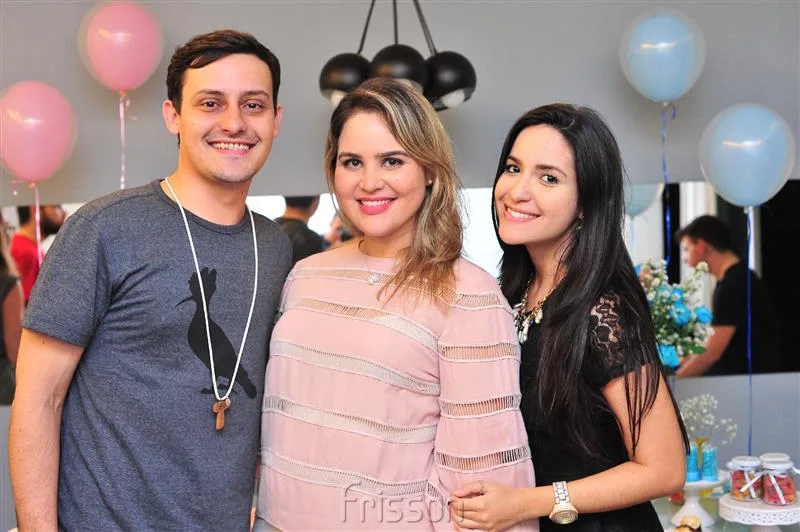 Augusto César, Bárbara Teles e Larissa Barros