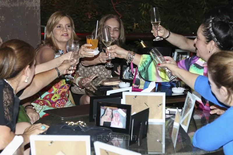 Brinde com as amigas