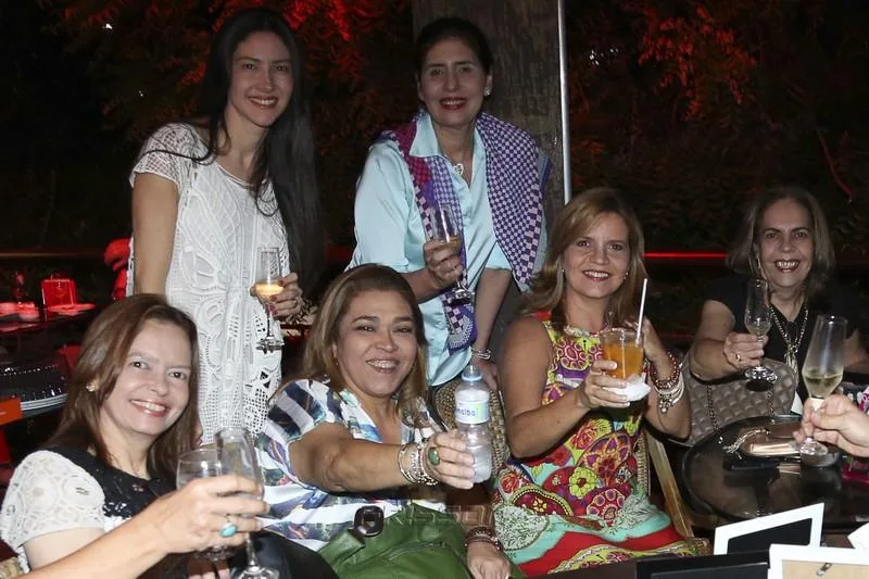 Brinde com as amigas