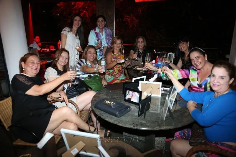 Brinde com as amigas