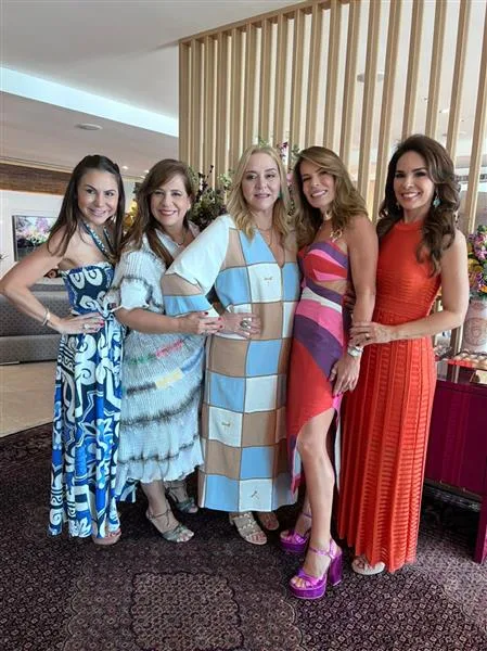 Adriana Queiroz, Martinha Assunção, Sandra Fujita, Maira Silva e Eveline Fujita