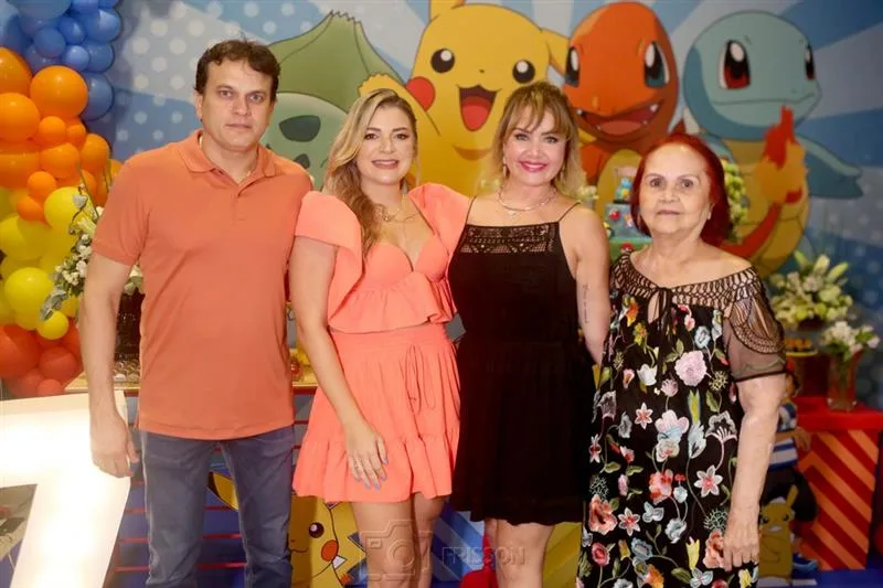 Adriano Barbosa, Kamila Monteiro, Camila e Glória Barbosa