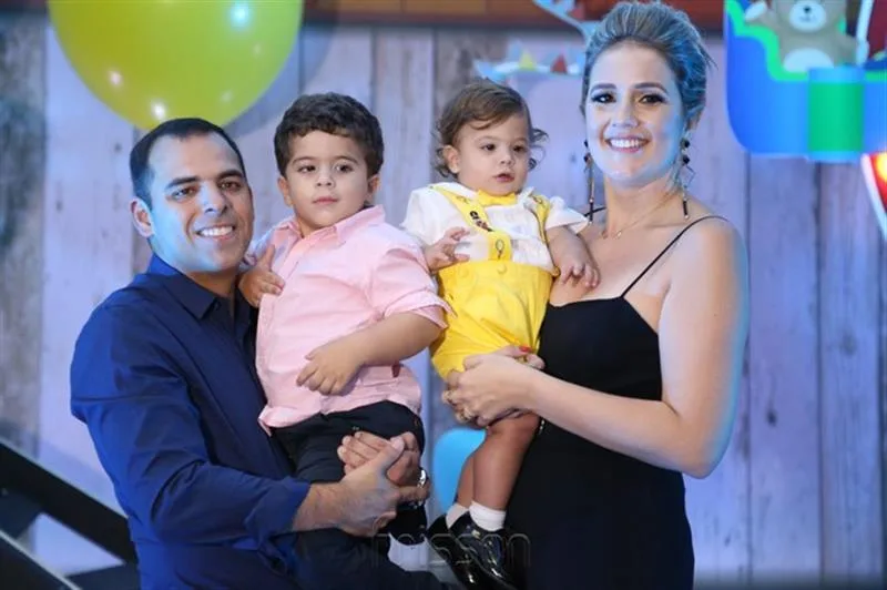 Adelmar, Lucas, Davi e Luiza Neiva