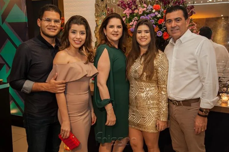 Alexandre Pereira Filho , Rayssa Cavalcante, Isabel Pereira, Manuela Ary e Alexandre Pereira