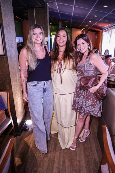 Adrianne Pimenta, Antonia Paula e Rayana Santos