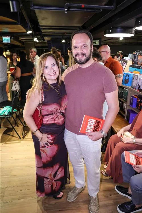 Briane de Castro e Carlos Jose Pinheiro.