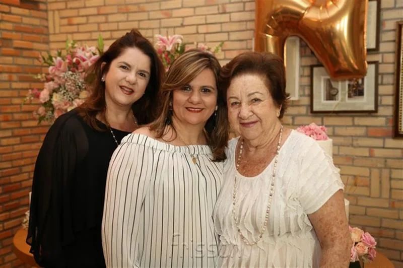 Bebel Ary, Cláudia Gradvohl e Maria Luisa Ary