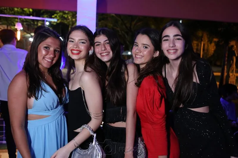 Alice Gurgel, Sofia Capistrano, Sara Machado, Mariana Sabadia e Luiza Petrola
