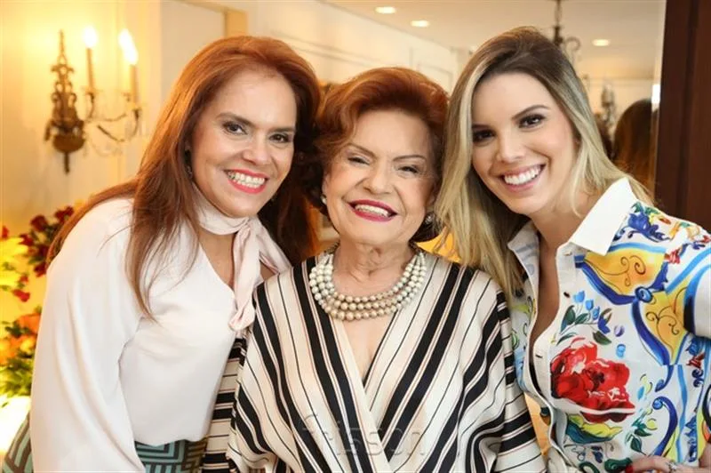 Cláudia Alexandre, Maria Helena Alexandre e Nathália Ponte