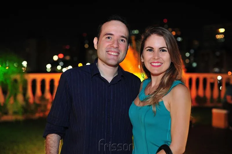 Carlos Henrique e Alana Delfina