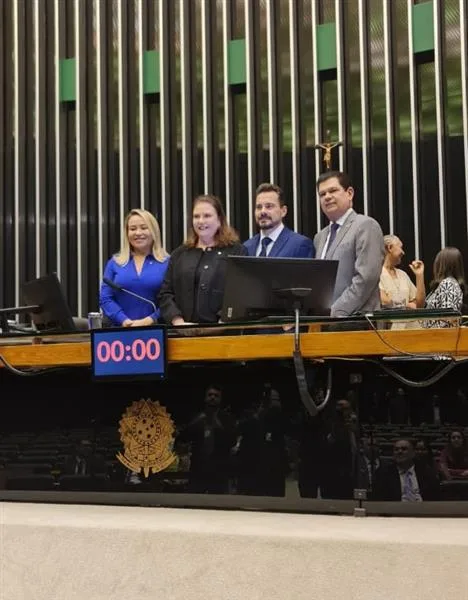 TV Cidade Fortaleza é homenageada na Câmara dos Deputados