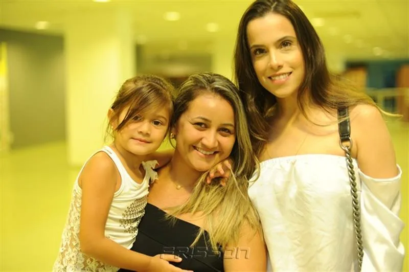 Carol Lima, Luziane Bezerra e Isabele Coelho