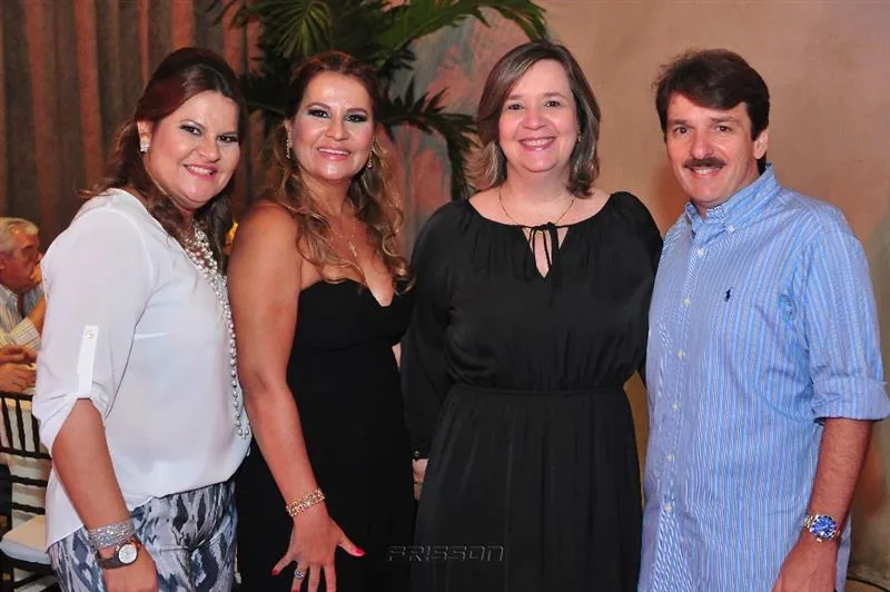 Ana Pinheiro, Martinha Monte, Aline e Raimundo Feitosa