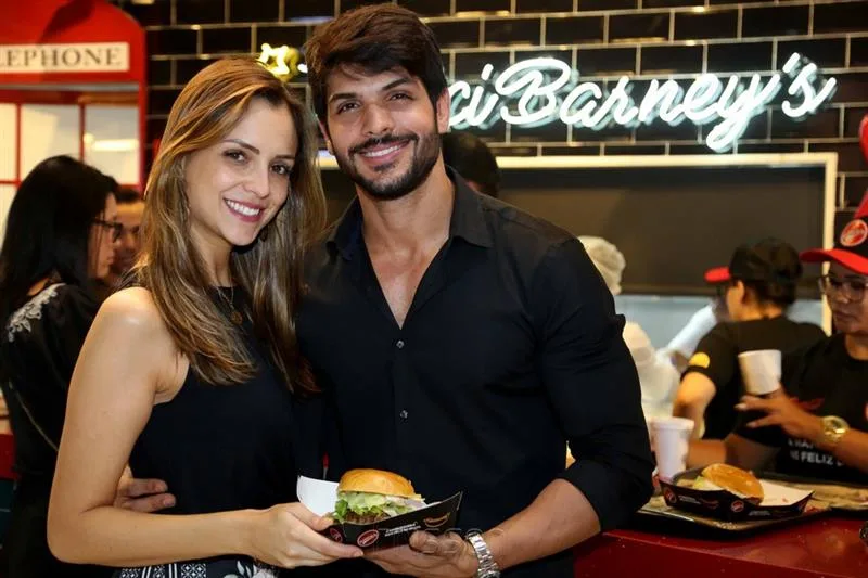 Ana Lucia Vilela e Lucas Fernandes