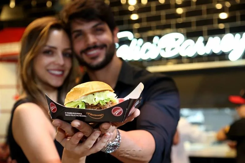 Ana Lucia Vilela e Lucas Fernandes