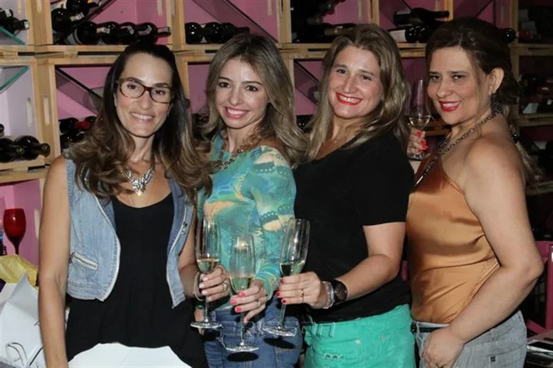 Bianca Meneleu, Danielle Peixoto, Karina Bezerra e Montiele Arruda