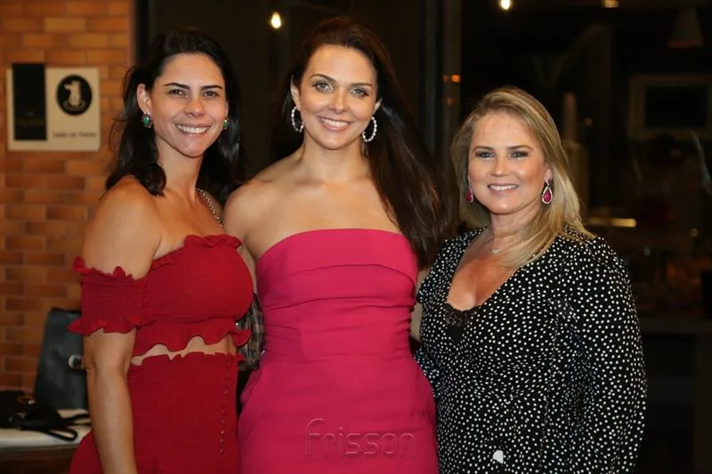 Carolina do Ceará, Rafaela Pessoa e Anelise Franco