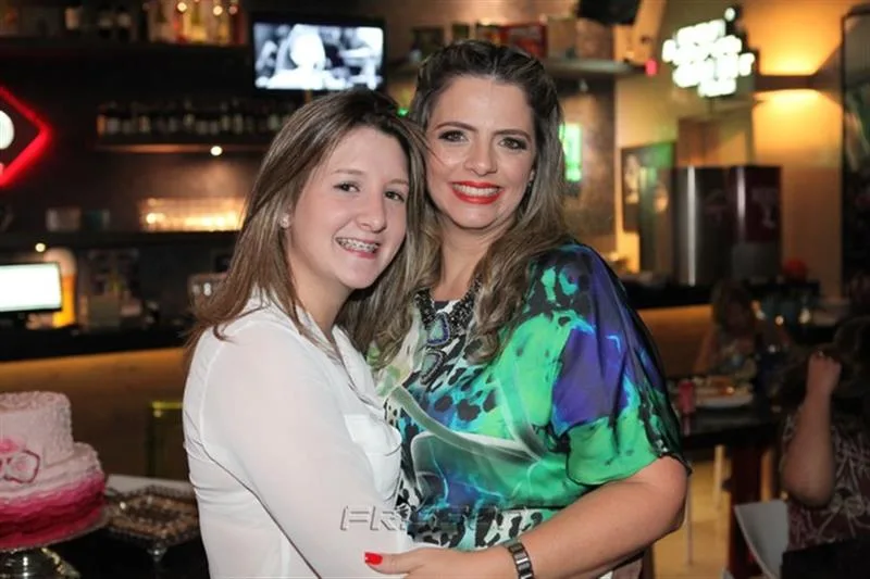 Alice Correia e Taís Pinto