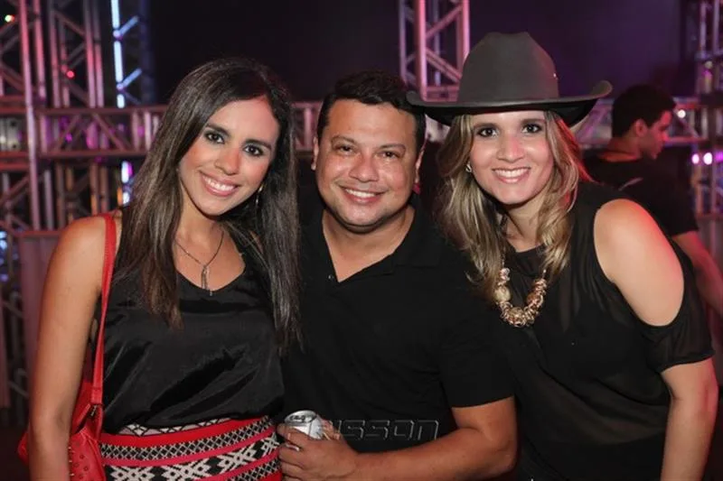 Ana Aline, Paulo Viana e Camila Rodrigues