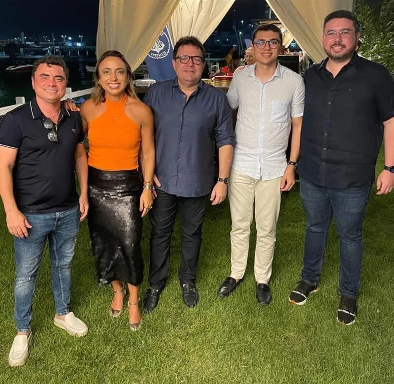 Mauro Lins, Mabel Portela, Fernando Férrer, Luccas Conrado e Gabriel Brandão