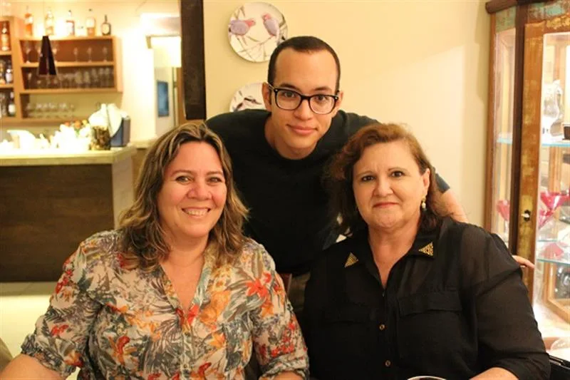 Ana Paola Dibe, Pedro Nogueira e Gladys Camilo