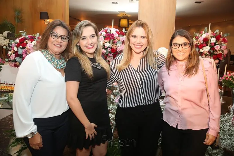 Ana Pinheiro, Gabriela e Debora Portugal e Nathália Teixeira