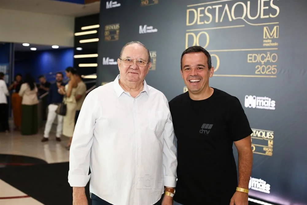 Antônio Oliveira e Victor Araújo