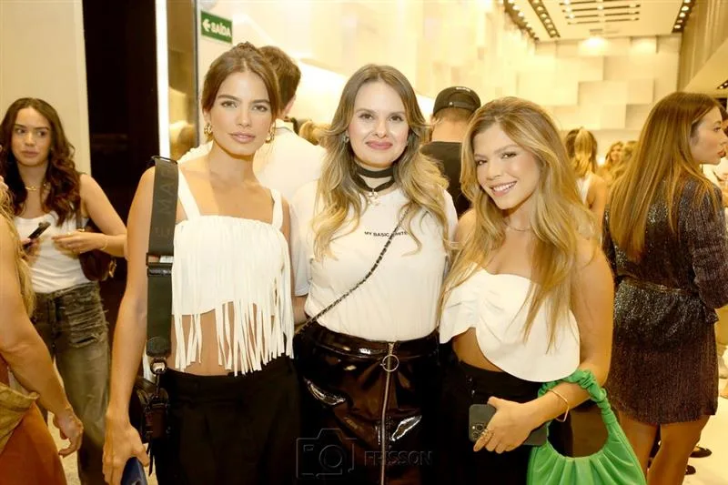 Carol Gomes, Carol Damiane e Gabi Gomes