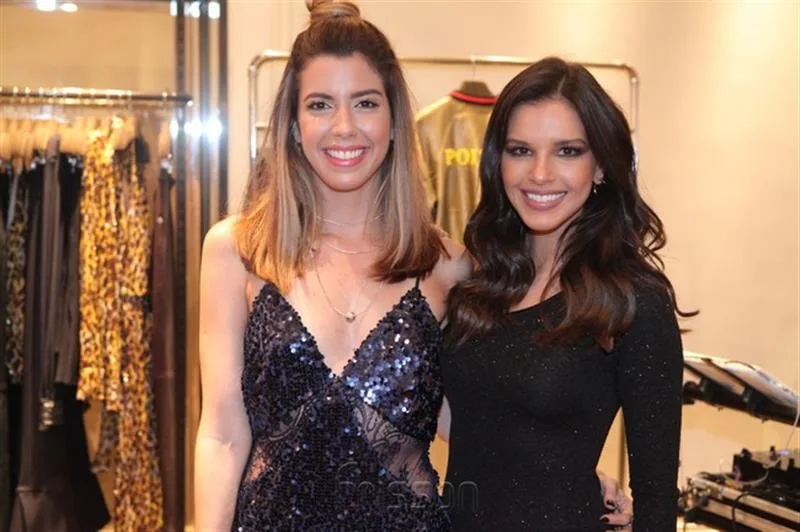 Camila Coutinho e Mariana Rios