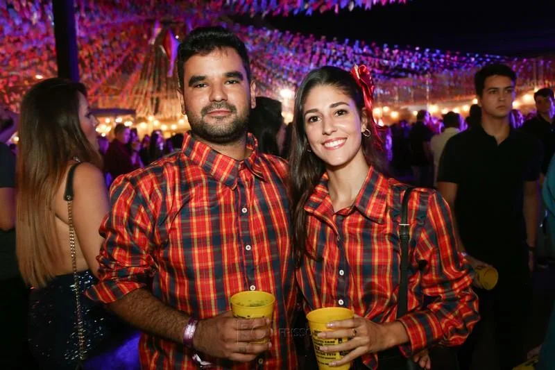Brenno Buarque e Paloma Alves