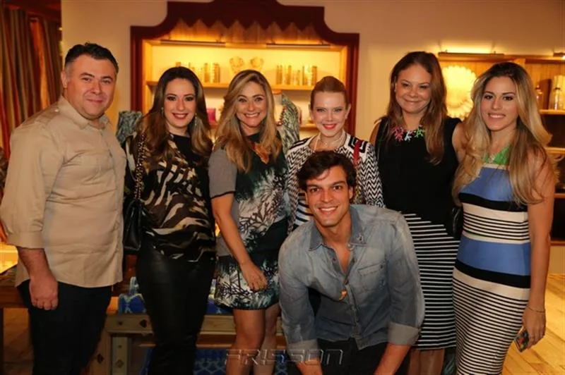 André Monte, Silvinha Leal, Célia Magalhães, Branca Mourão, Milena Lima, Sarah Diniz e Valter Costa Lima