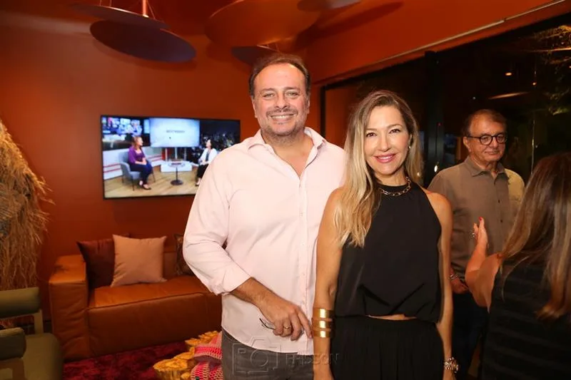 Adriano Nogueira e Carmen Rangel