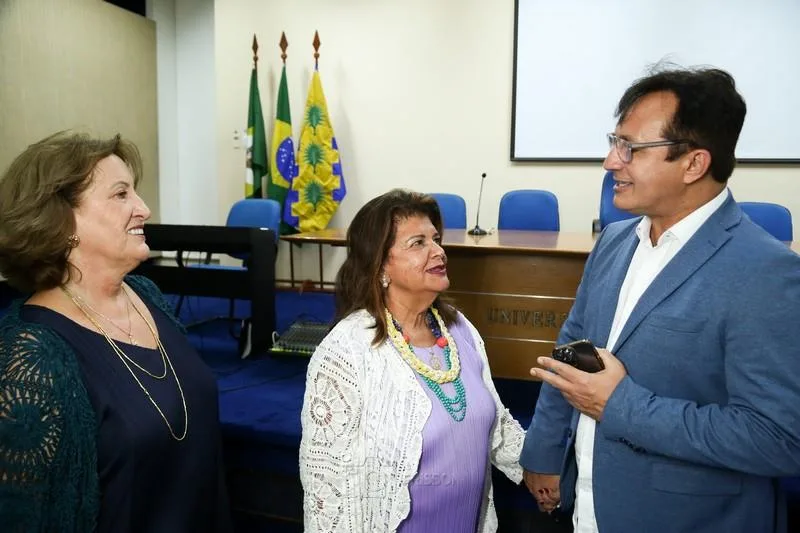Annette Reeves, Luiza Helena e Custódio Luis