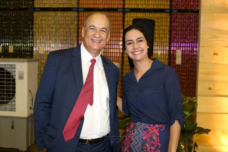Arnaldo Costa e Denise Silva