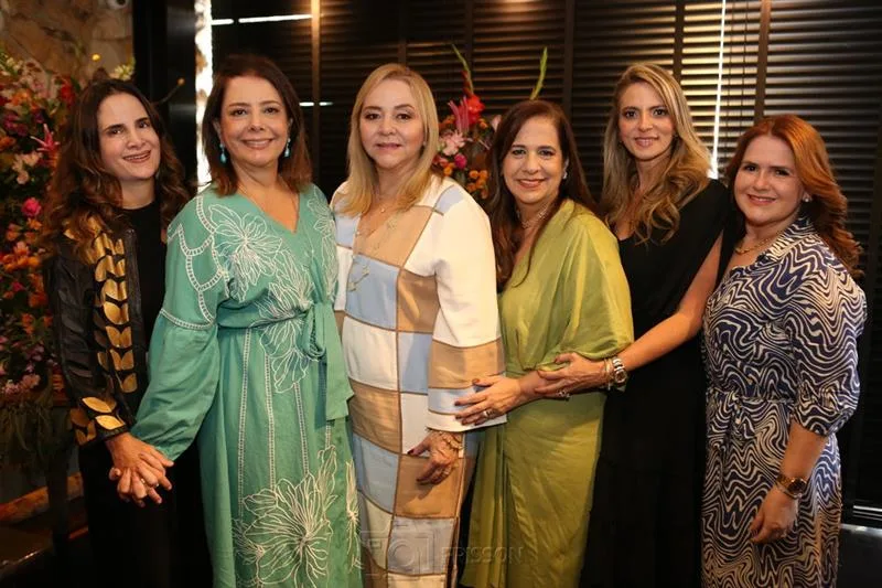 Adriana Bezerra, Claudia Gradvohl, Sandra Fujita, Martinha Assunção, Michelle Aragão e Valeska Bezerra